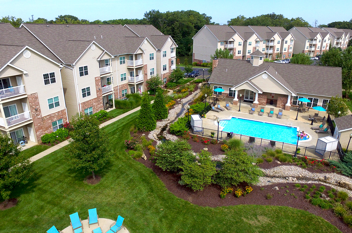 Luxury Apartments For Rent Swansea & O'Fallon IL Villas At Crystal Lake